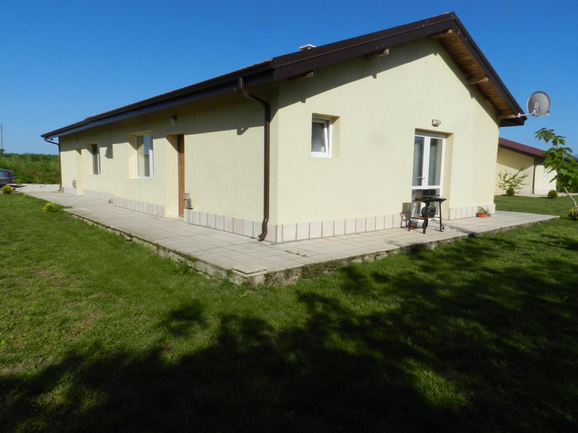 Villa Campo Ezerets Exterior photo